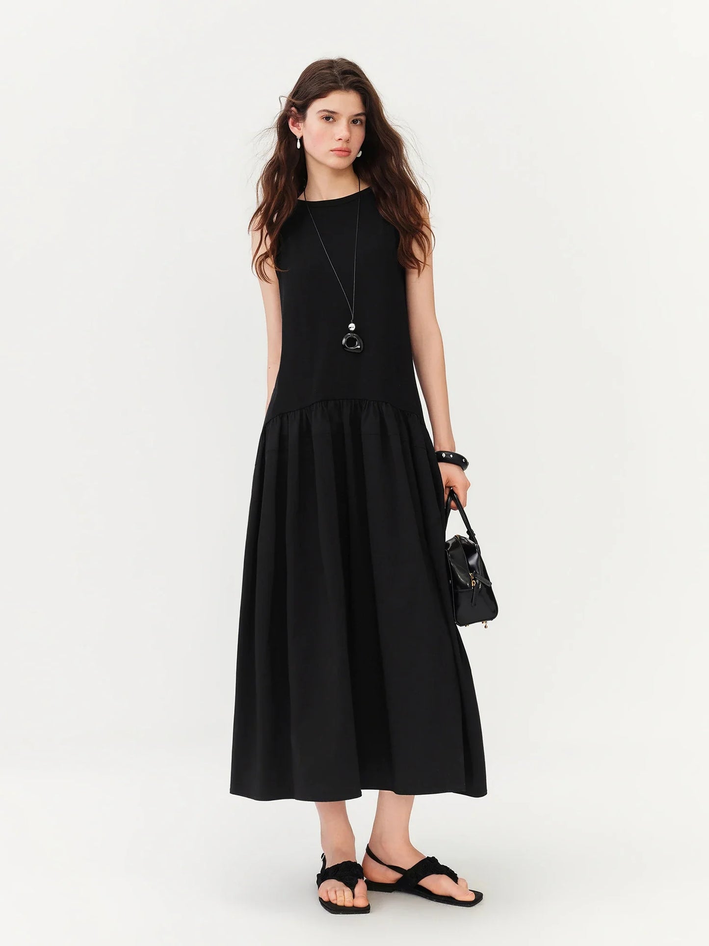 Women's Minimalist Commute Sleeveless Crew Neck Slim Fit Tank Dress 2026 Summer New Arrival Elegant Black Long Daily Dress