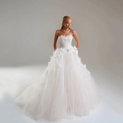 3D Floral Princess Wedding Dresses 2026 Strapless A-Line Corset Back Tulle Bridal Gown with Train Customized Vestido De Noiva