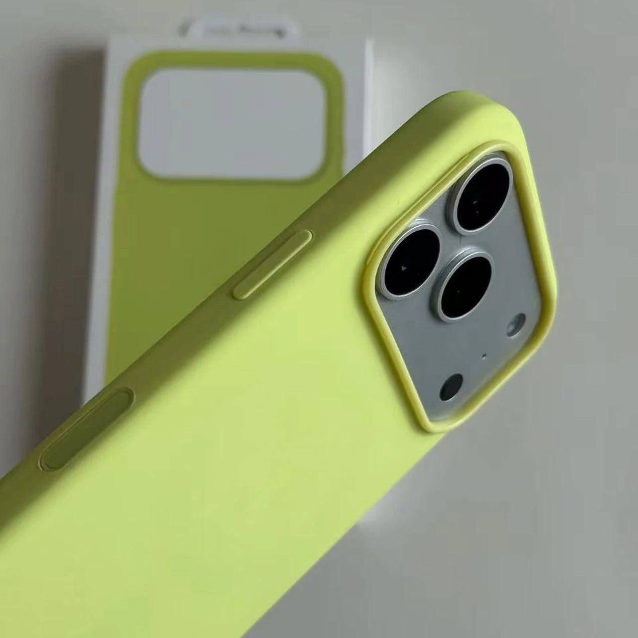 Official with Animation AI Camera Control for IPhone 17 Pro Max Air Liquid Silicone Magnetic Case for Magsafe Wireless Charging