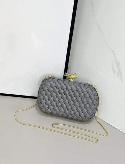 Elegant Box Shaped Dinner Clutch Crossbody Bag for Women Fashionable Chain Strap Handbag Retro Style Leather Handbag