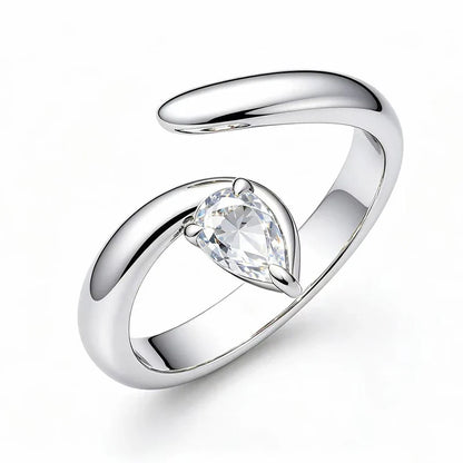 D VVS1 Pear Cut 0.5CT Moissanite Rings for Women Elegant Wedding Proposal Band S925 Sterling Silver Plated 18K Jewelry