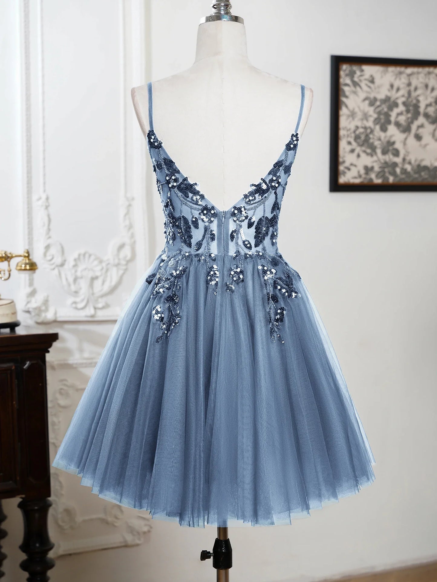 Sling Evening Dresses Sexy Spaghetti Straps V-Neck Illusion Sequins Appliques Prom Dress A-Line Train High Split Gowns