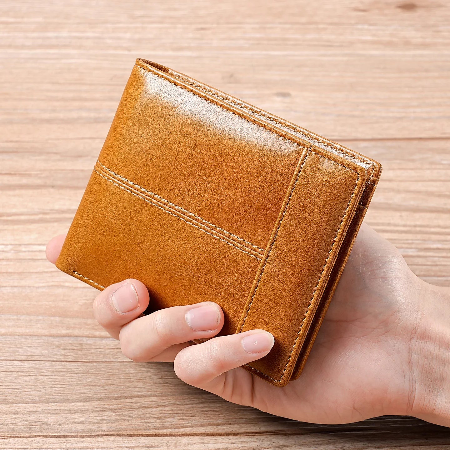 Custom Engravable Logo RFID Blocking Anti-theft Oil Wax First-layer Cowhide Short Men's Wallet Card Holder European American