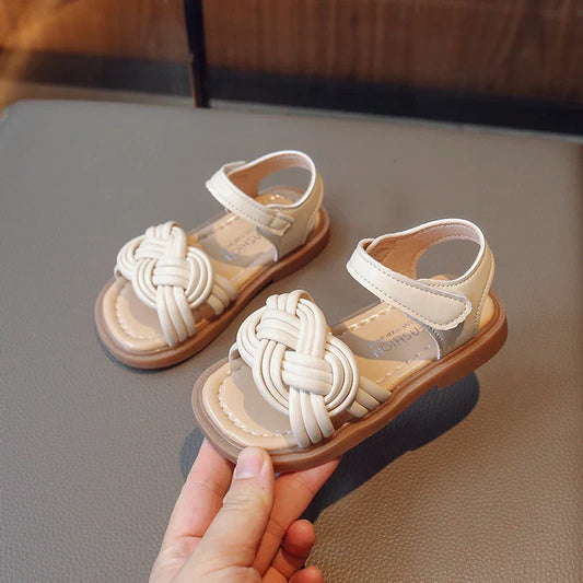 Children Fashion Girls Sandals Casual Weave Breatheable 2023 New Summer Beach Shoes Princess Flats Hook & Loop Chic Kids Korean