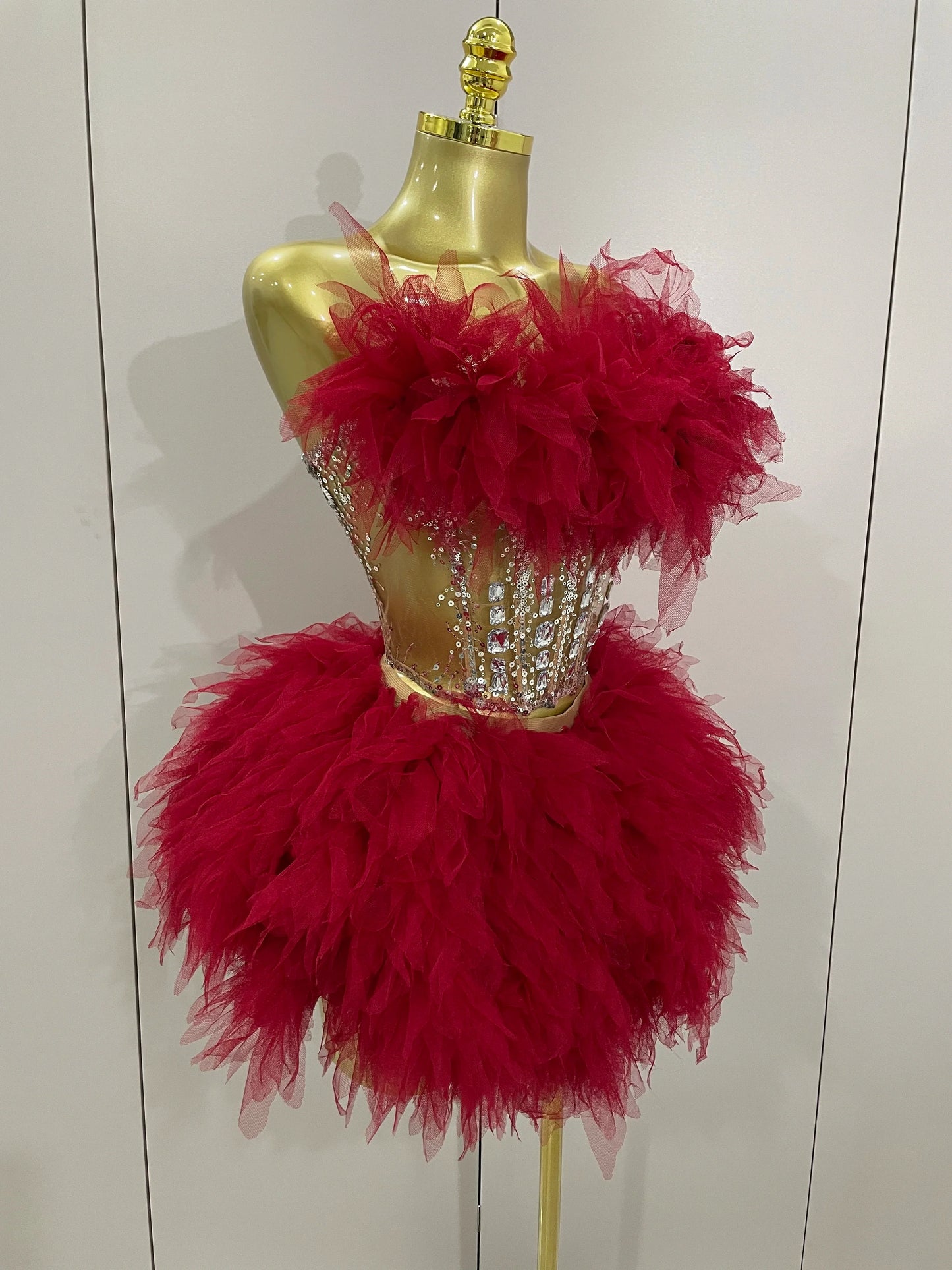 2025Women Sexy Backless Strap Mesh Fluffy Skirt 2 Pieces Diamond Sequins Stage Performance Costume Birthday Party Shooting Dress