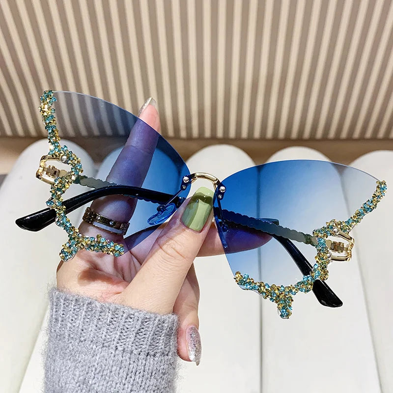Cycling New Y2K Style Women Fashion Sunglasses Oversize Butterfly Shape Diamond Edge Design Sun Glasses Street Party Glasses