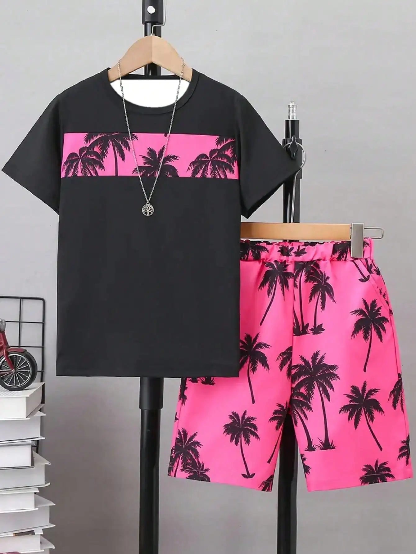 Boys' Coconut Tree Pattern 2-piece Color Contrasting Set, T-shirt and Shorts Set, Suitable for Daily Travel