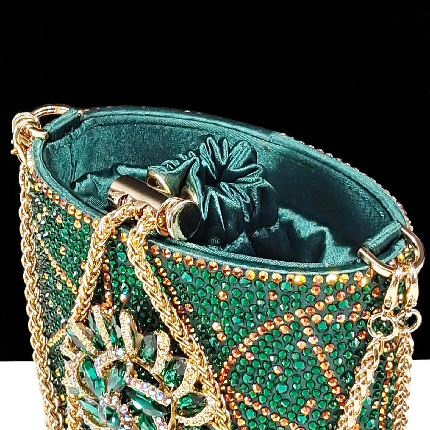 New Style Evening Shoes and Bag Set Comfortable Thick Heel Shoes With Oval Stand Bag Comes with Metal Double Chain