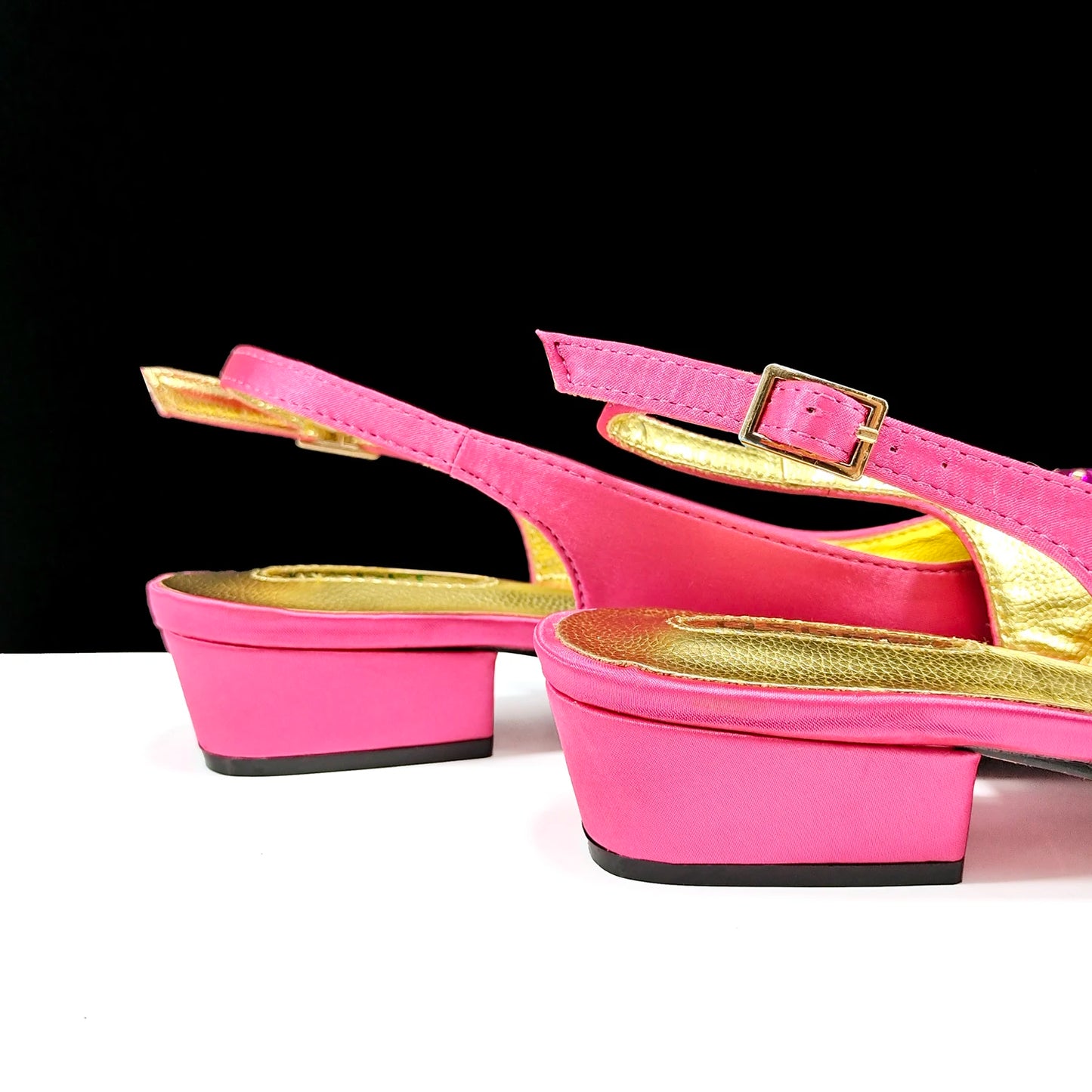 New Italian Olive Pumps and Bag for Party 2024 INS Style Pointed-Toe Rhinestone Elegant Low Heels Wedge for Wome