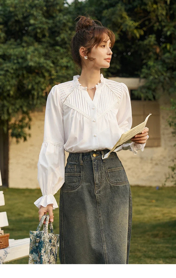 French Organ Pleated V-neck Shirt 2025 Autumn Petal Patchwork Ruffle Sleeve Solid Pearl Single Breasted Tops MXD13X1354