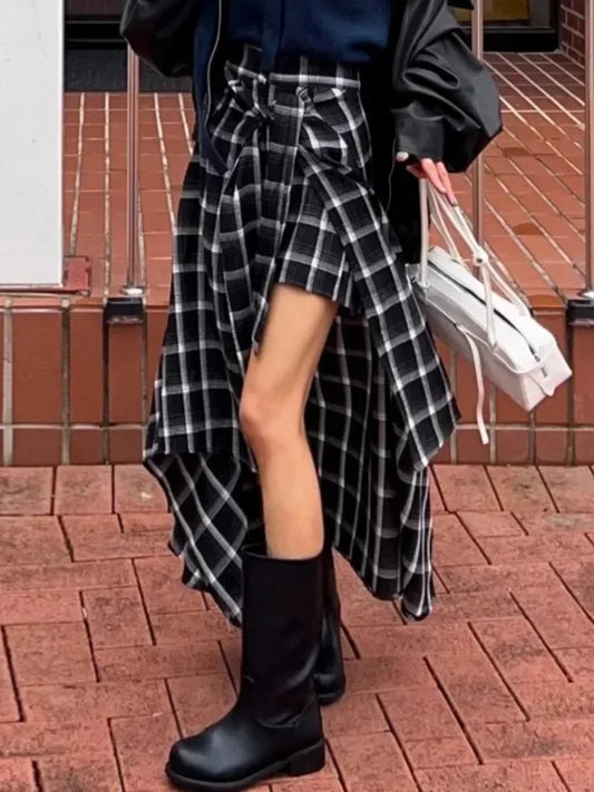 New 2025 Korean Fashion Vintage Black Plaid Skirt Women Y2k High Waist Irregular Retro Skirt Chic Desing Sense All-match Clothes