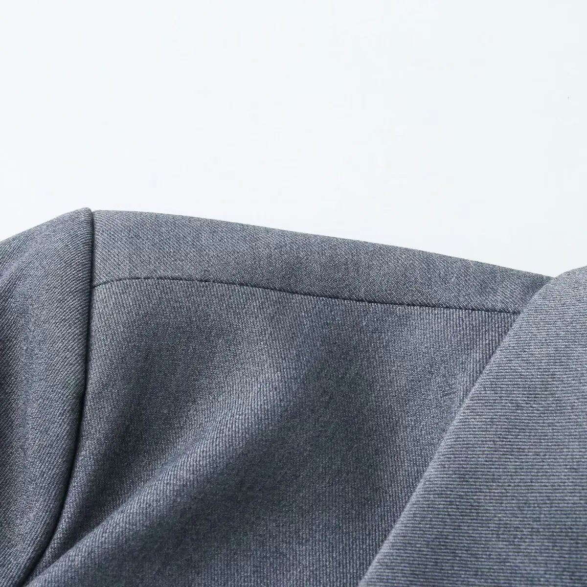 2026 New Office Women's Blazers & Jackets Fashion Slim Elegant Spring Women's Jacket Chic Young Commuter Warm Long Sleeve Blazer