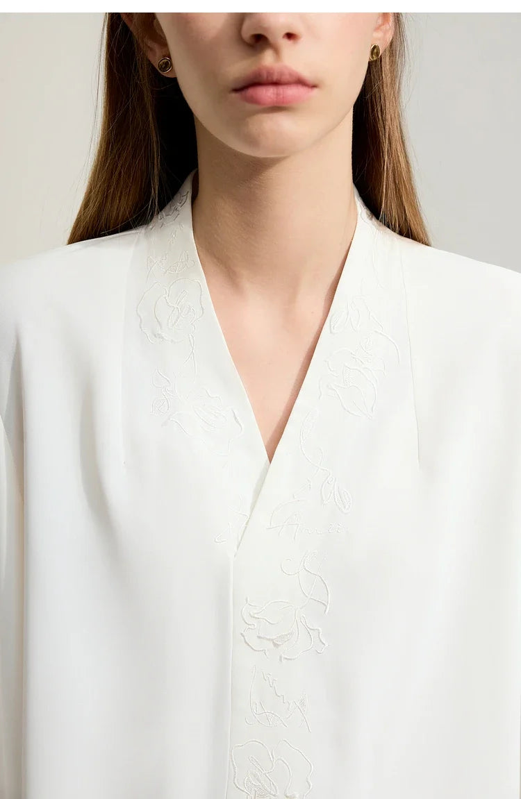 Chiffon Women's Blouse 2025 Autumn New V-neck Letter Embroidered Top Elegant Lantern Sleeve Loose Women's Shirt 12421028