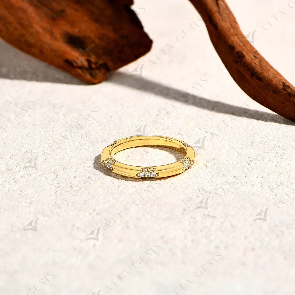 ATTAGEMS 2025 Bagues simples en Moissanite Entièrement diamant VVS1 S925 Bague de fiançailles ou de mariage en argent sterling pour femmes et hommes, cadeaux quotidiens