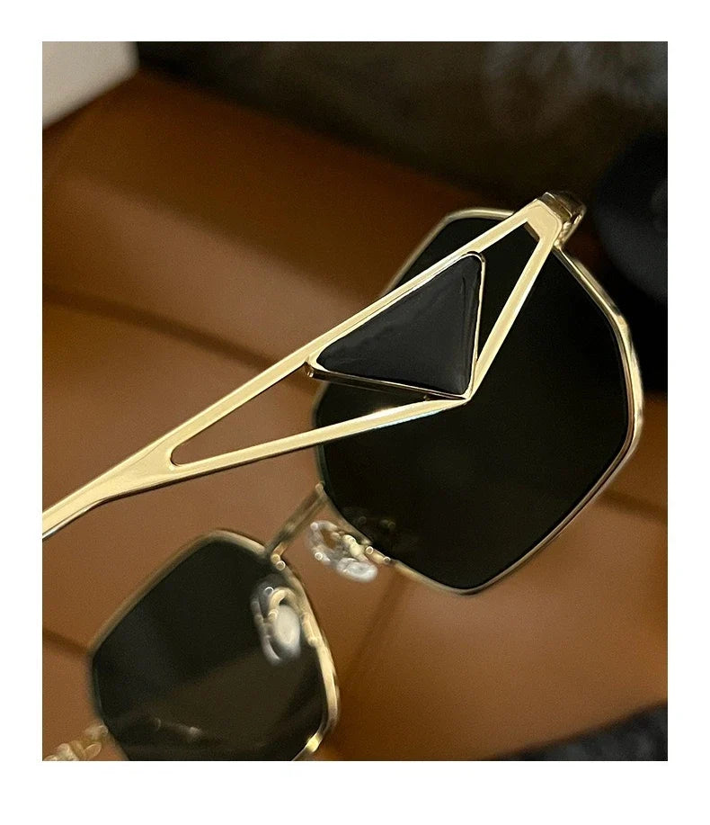 New Fashion High-end Personality Man Sunglasses Brand Designer Vintage Travel Female Sun Glasses Eyewear Shade UV400 Protection