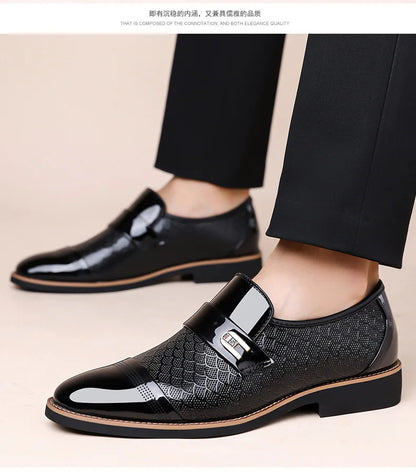 New Designer Patent Leather Wedding Shoes for Men Solid Color Business Casual Shoes Male Spring Autumn Fashion Dress Shoes Man