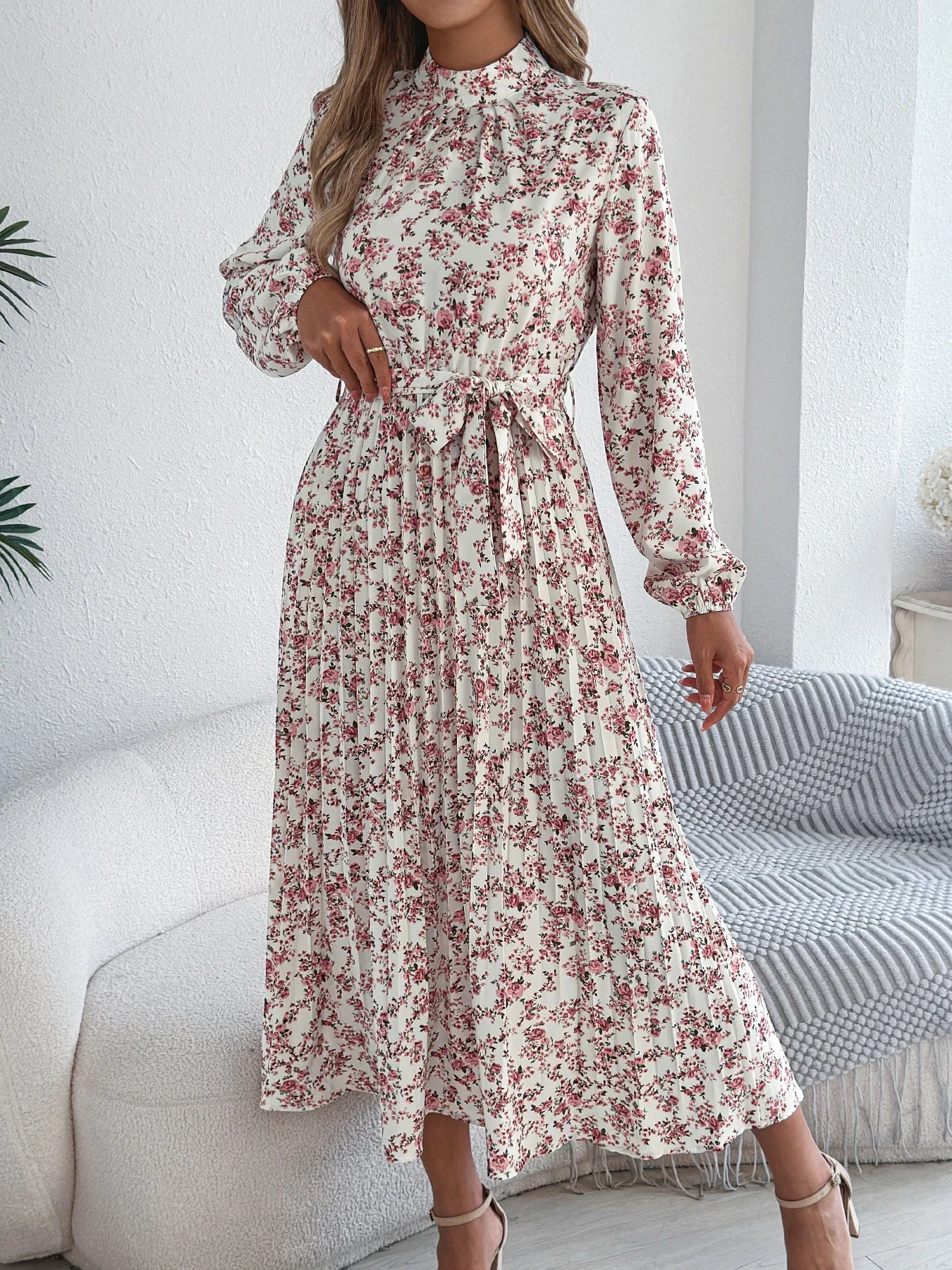 Floral Stand Up Collar Bridesmaid Dress 2026 Spring Summer Elegant Long Sleeve Waist Cinched Pleated Dresses Valentine's Day