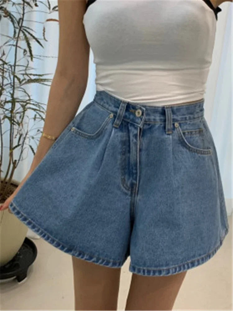 2024 New High Waist Washed Women's Denim Wide Leg Shorts Summer Buttons Casual Female Blue Jeans Trouses Pockets