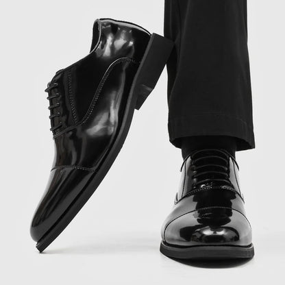Men's Dress Shoes Size 38-46 Fashion Man Pointed Toe Oxford Shoes Lace-Up Brogue Footwear Buckle Business Wedding Shoes Sneakers