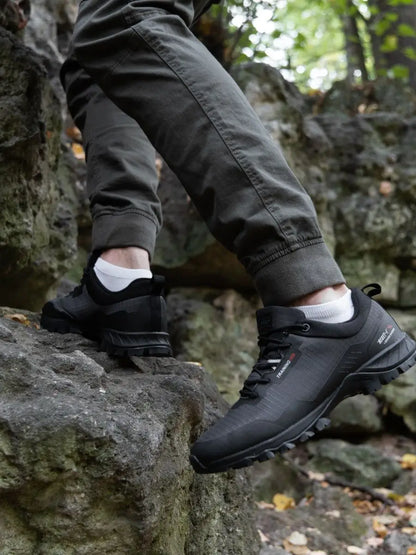 Men Hiking Shoes New Outdoor Climbing Waterproof Non-slip Wear-resistant Sneakers Male Casual Lace-Up Walking Shoes ﻿