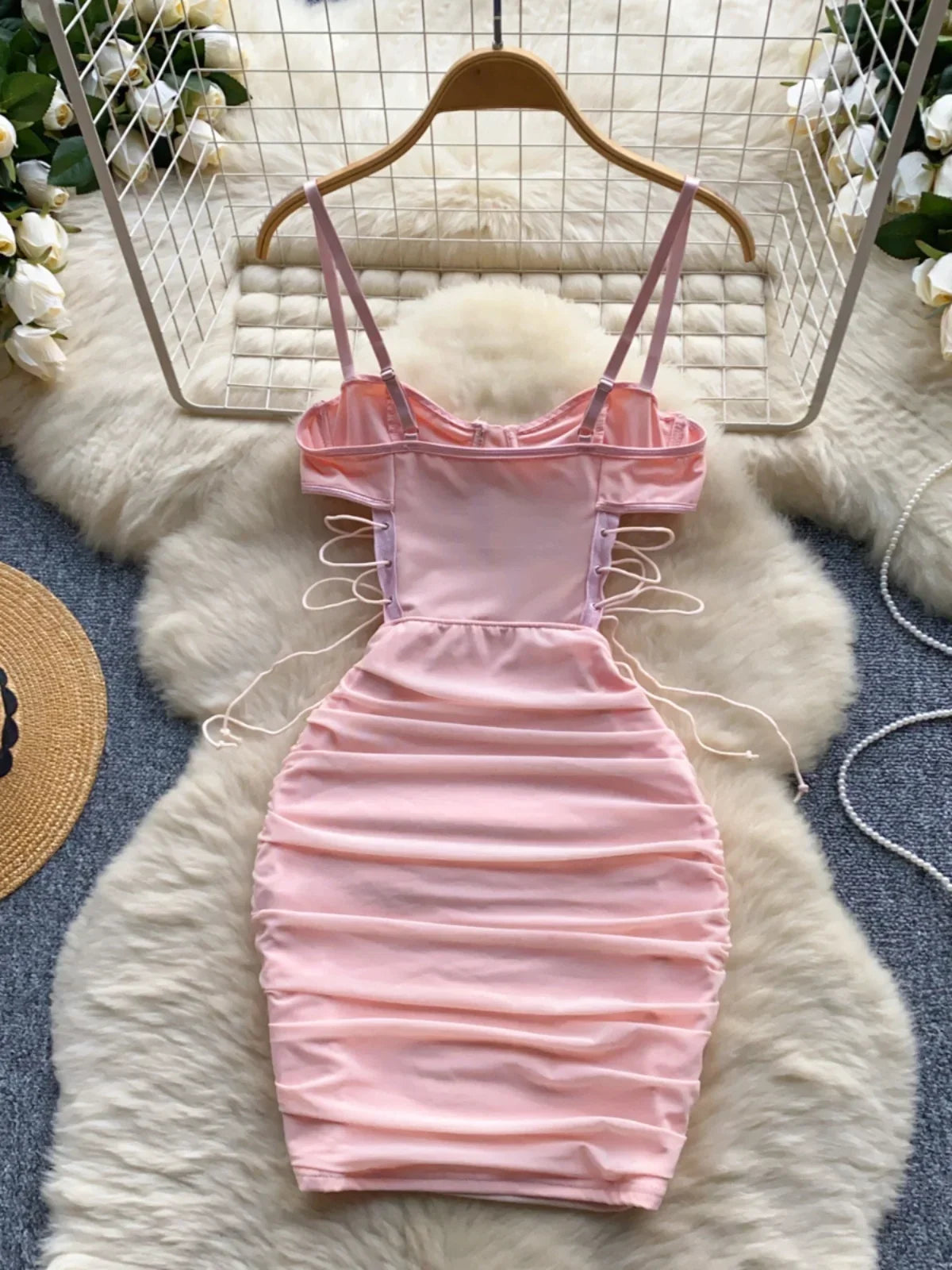 Ins Sexy Hollow Out Sling Dress with Exposed Waist Bandage Pleated Slim Fit Bodyocn Girl's Photo Date Short Dress