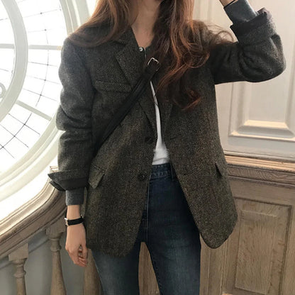 Korean Version Retro Women Long Sleeved Office Lady Short Blazer Coat 2025 Autumn Winter Single Breasted Vacation Tops Versatile