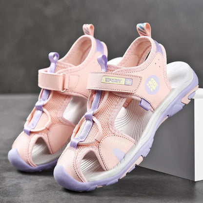 A pair of children's summer toe-covering sports sandals, wear-resistant outdoor beach shoes, size 28-39，MQ-9019