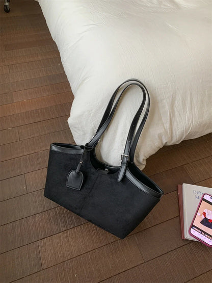 2026 Autumn Retro Suede Shoulder Bags for Women Faux Patchwork PU Underarm Armpit Bag Work Travel Casual Street Designer Handbag