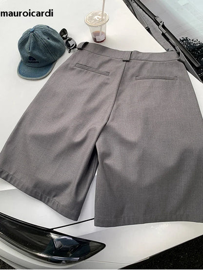Spring Summer Loose Casual Soft Grey Pleated Shorts for Men with High Waist Short Straight Pants Korean Clothes 2024