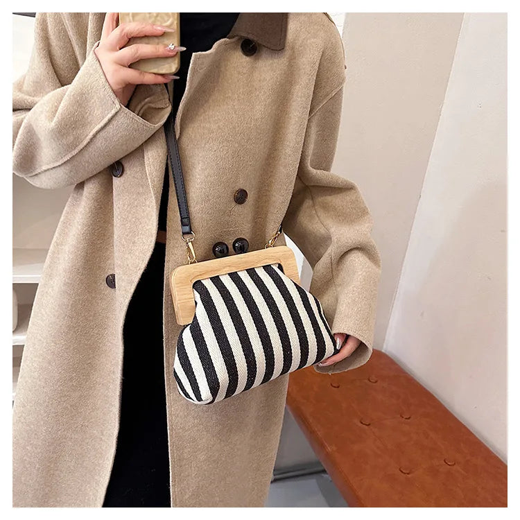 Fashion Striped Wooden Clip Shell Women Shoulder Bags Elegant Crossbody Bags Clutch Purses for Party 2026