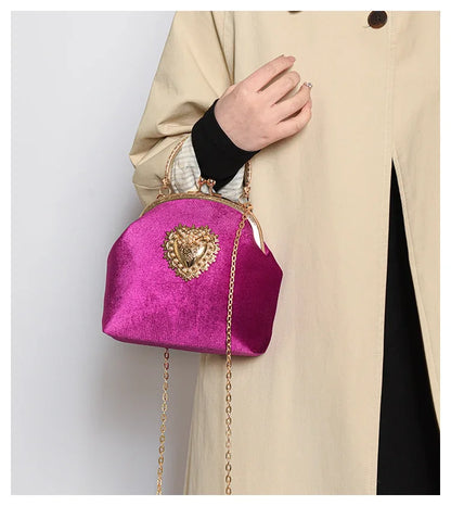 Chains Velvet Frame Heart Dinner Hand Bags Diamonds High Quality Shoulder and Crossbody Bags for Women 2024 Fashion Hot Sale