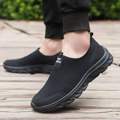 Lightweight Men Casual Shoes Breathable Slip on Male Casual Sneakers Anti-slip Men's Flats Outdoor Walking Shoes Size 38-46