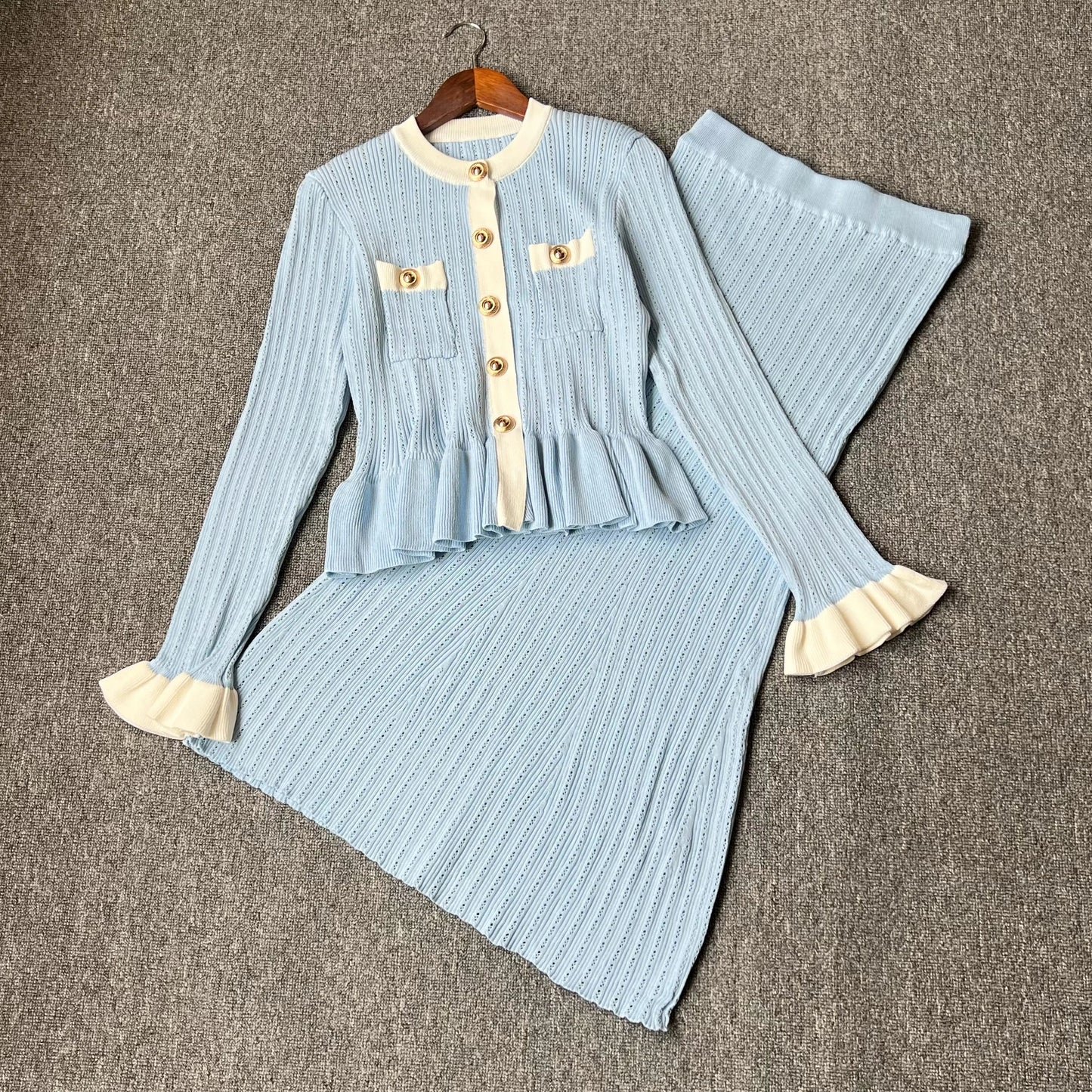 Brand Fashion One-piece Knitted Maxi Dress Women Elegant V-neck Ruffled Slim Waist Bodycon Sweater Dress Party Vestido