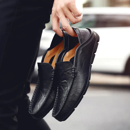 Summer Men Casual Shoes Leather Moccasins Breathable Slip on Boat Shoes Italian Luxury Brand Mens Driving Loafers Size 37-47