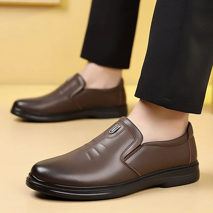 Spring Autumn New Designer Loafers for Men Solid Color Fashion Business Casual Shoes Male Soft Sole British Leather Shoes Man