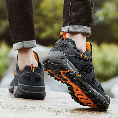 New Non-slip Wear Resistant Men‘s Outdoor Hiking Shoes Breathable Splashproof Climbing Men Sneaker Hunting Mountain Shoes