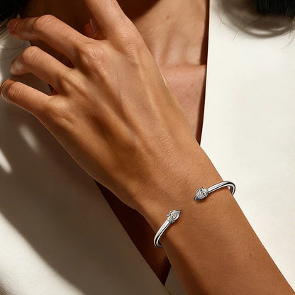 Dainty 0.5CT Round Brilliant Cut Moissanite Cuff Bangle for Women s925 Silver Lab Diamond Open Hand Chain Bracelet Gift