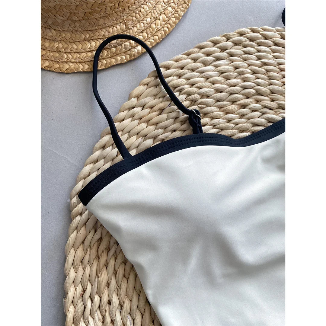 2025 New Sexy Splicing High Leg Cut Women Swimwear One Piece Swimsuit Female Monokini Padded Bather Bathing Suit Swim K5622