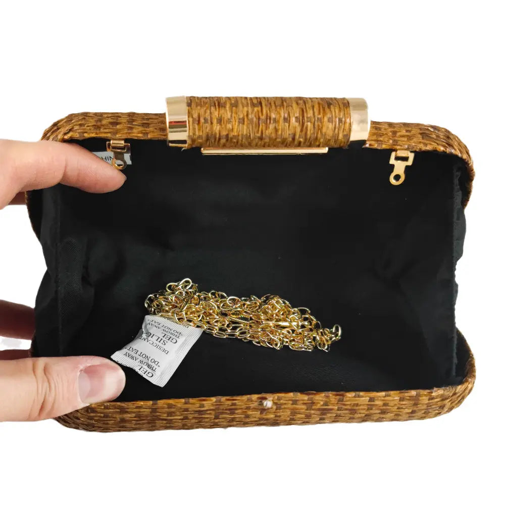 Straw Women Metal Clutches Chain Shoulder and Crossbody Bags Ladies Party Cockatail Evening Beach Clutch Purse