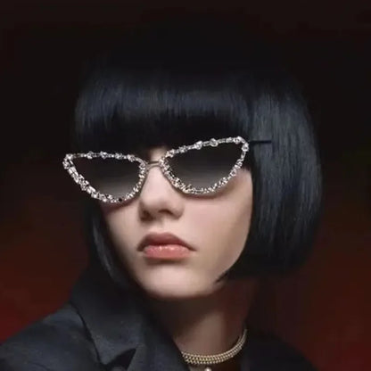 Luxury Crystal Women Cat Eye Sunglasses Female Diamond Trending Metal Frame Sun Glasses Driving Eyeglasses Uv400 Gafas De Sol
