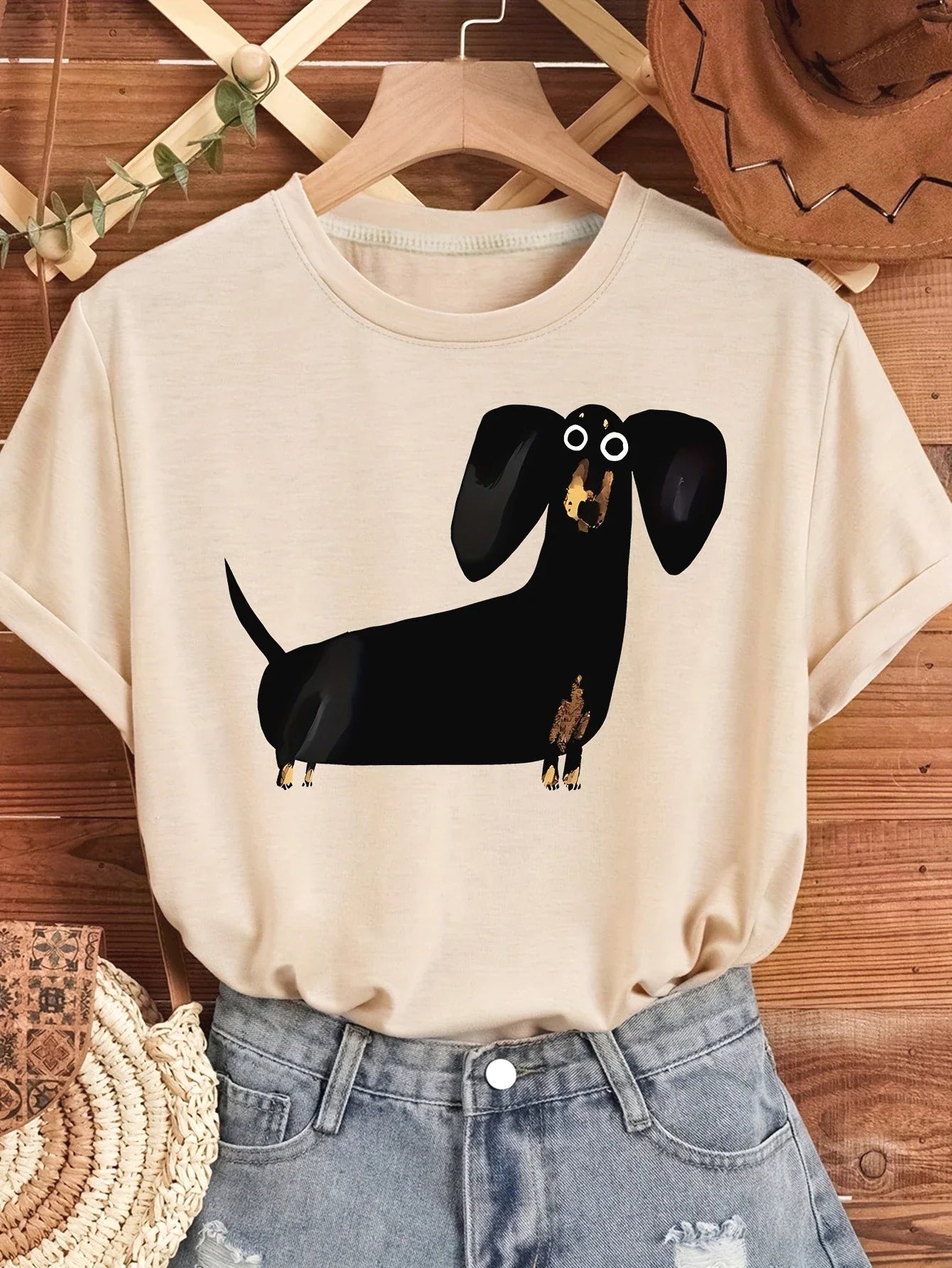 Cute Black Sausage Dog Funny Printed Women's T-shirt Short Sleeve Crew Neck Top for Summer Women's Harajuku Casual Clothing