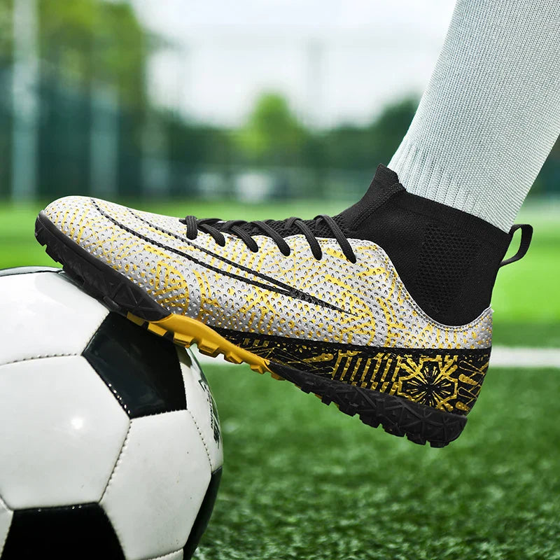 New Men Women Professional Soccer Shoes Unisex Futsal High-quality Football Boots Ultralight Hot Sale Cleats TF/FG Sneakers