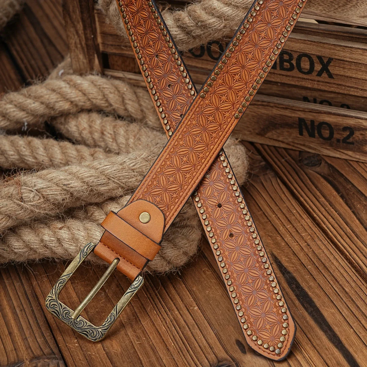 A Men's and Women's Casual Retro Belt Western Style! PU Leather Belt with Metal Buckle, Suitable for Daily Work Wear