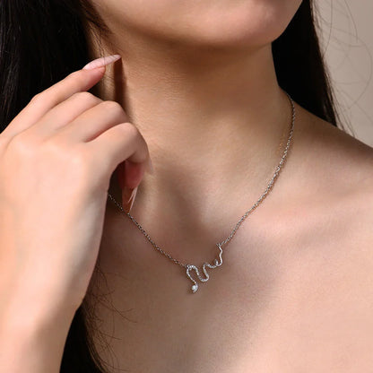 2025 New Moissanite Necklace for Women D VVS1 Lab Diamond Snake Shape 925 Sterling Silver Engagement Party Jewelry Gift