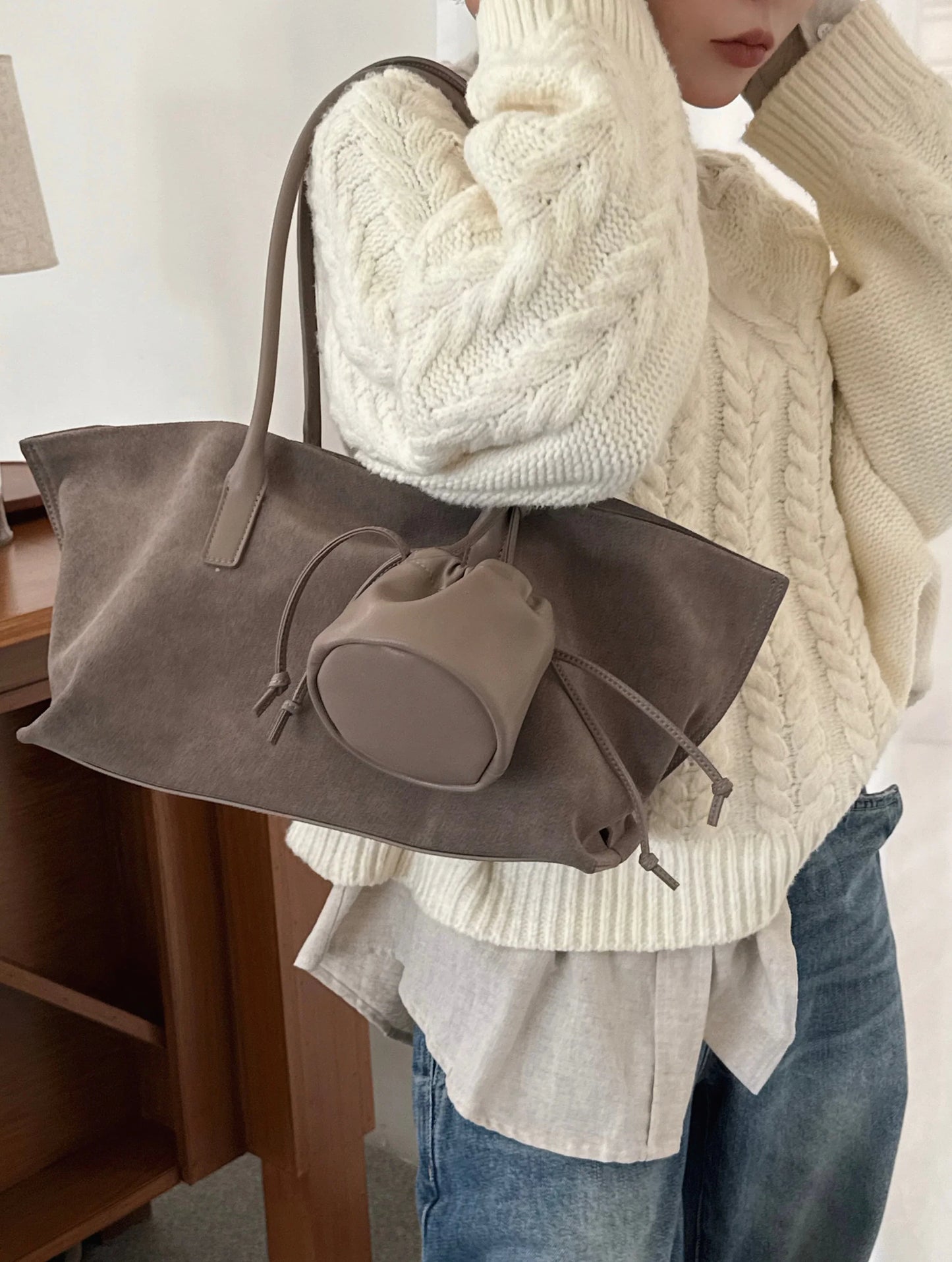 Vintage Large Capacity Suede Tote Bag Designer Trapeze Shoulder Bags for Women Luxury Genuine Leather Handbag and Purse 2026