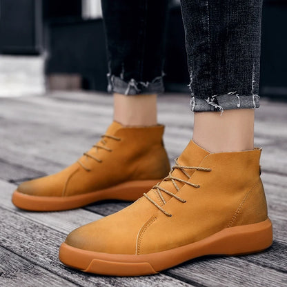 100% cowhide New large-sized men's boots Fashionable casual thick-soled breathable men's shoes Outdoor sports Chelsea boots