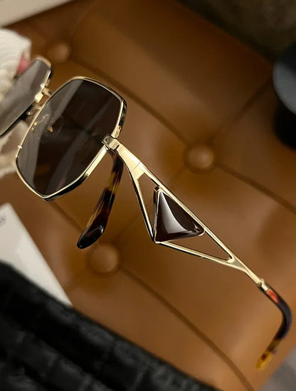 New Fashion High-end Personality Man Sunglasses Brand Designer Vintage Travel Female Sun Glasses Eyewear Shade UV400 Protection