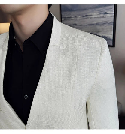 The new Chinese-style collarless suit is fashionable, handsome and versatile. It is a solid-color Korean-style fitted and fashio