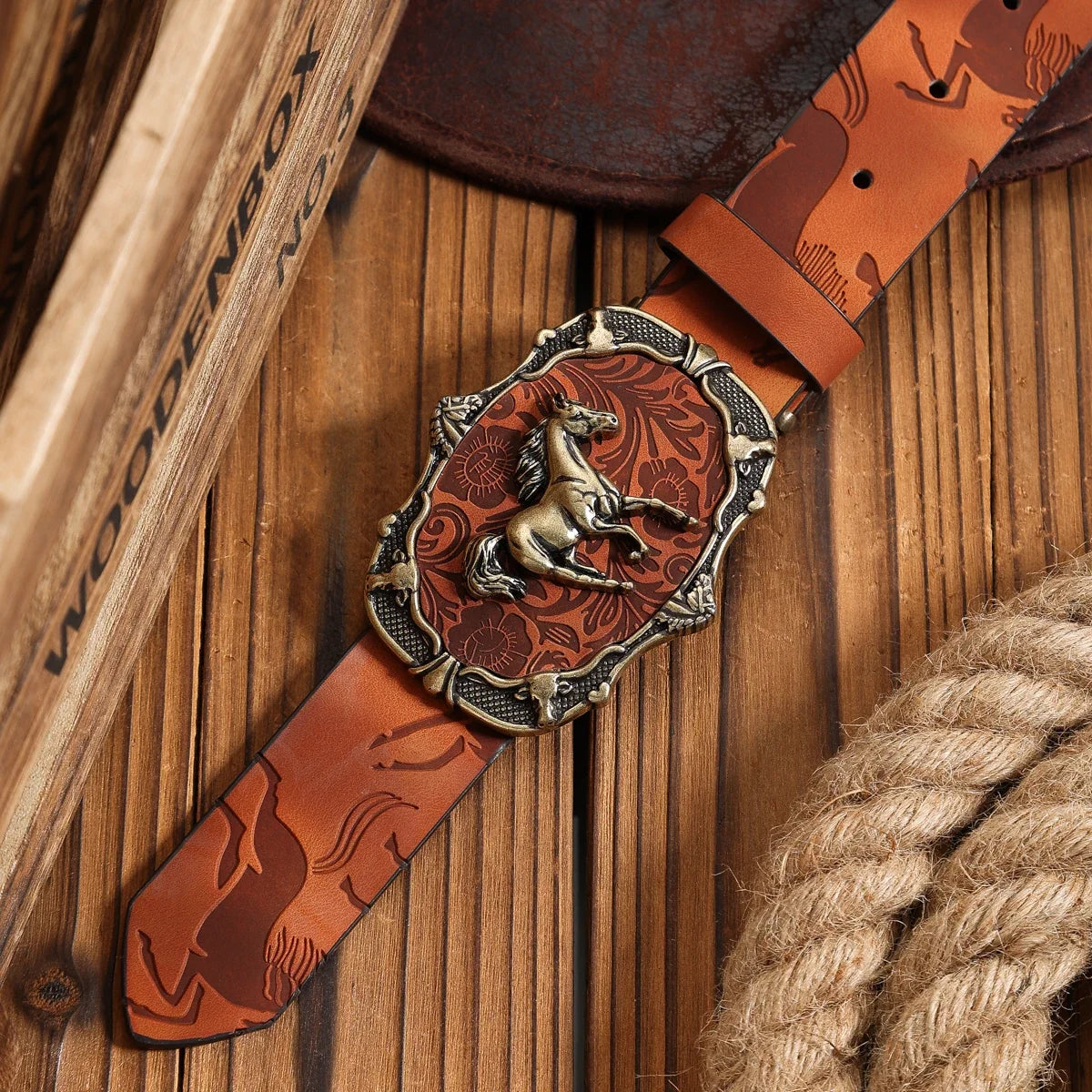 A PU Belt Suitable for Both Men and Women, Combining the Style of Western Denim and Retro, Is Perfect for Daily Casual Outings