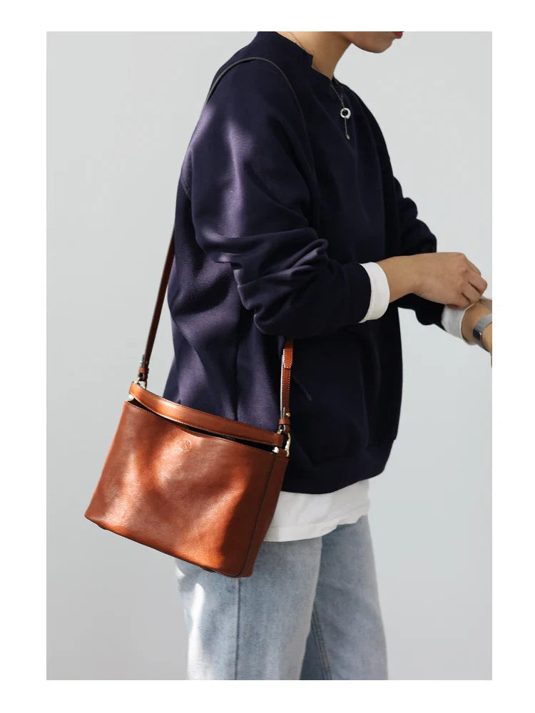 2024 New Arrival Genuine Leather Crossbody Bucket Bags Women Luxury Retro Small Handbag Soft Shoulder Bag